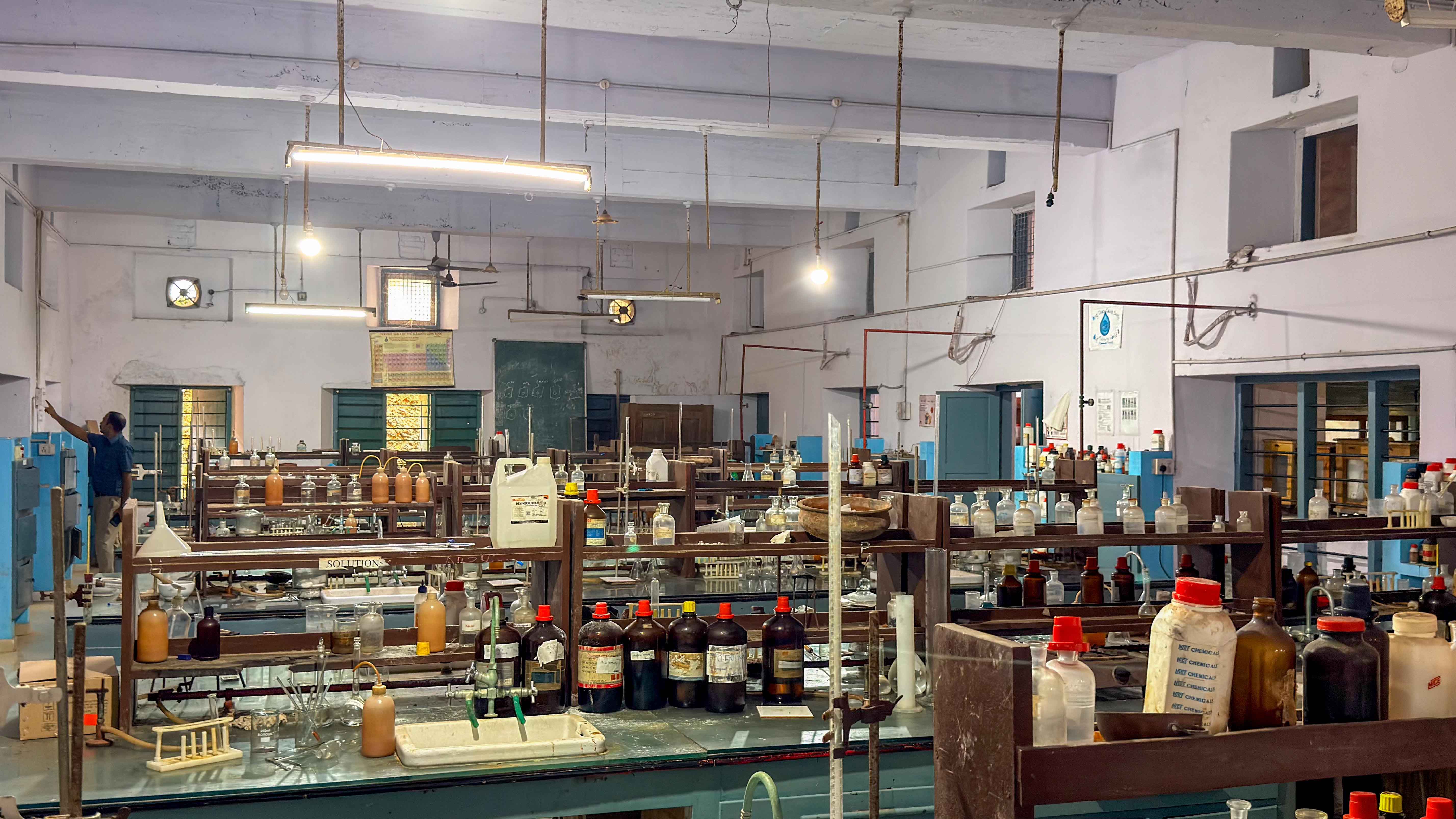 Chemistry & Biochemistry Lab 4
